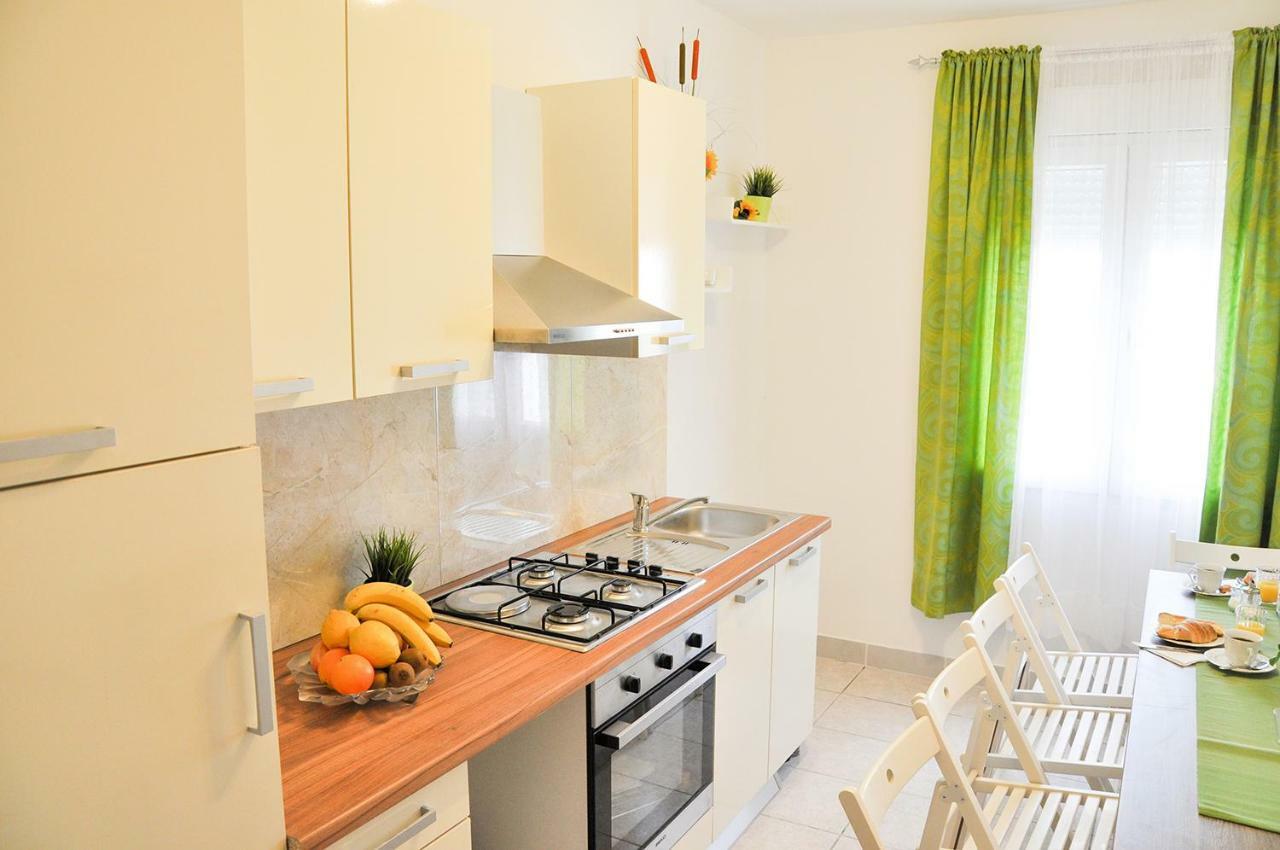 Short Street Apartments Kaštela Εξωτερικό φωτογραφία